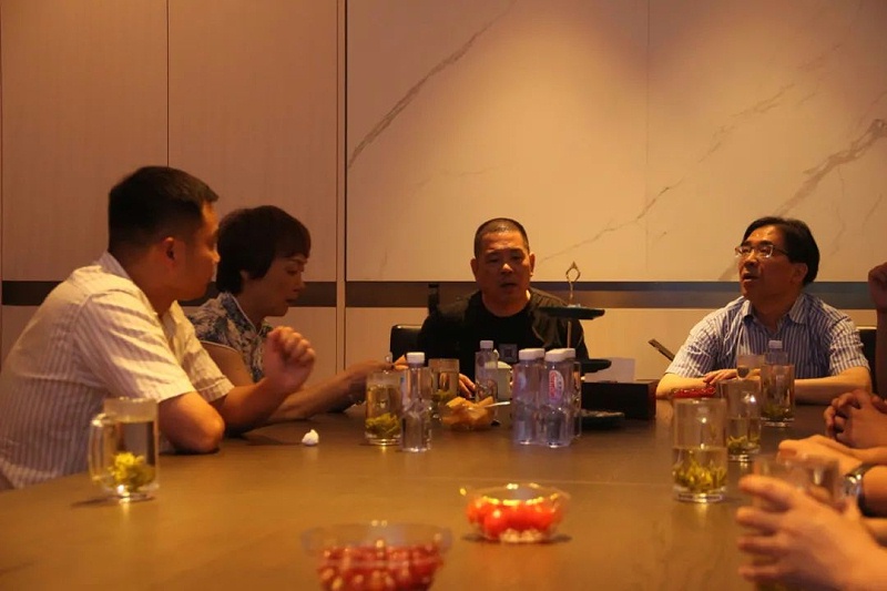 浙江林业局何处长、浙江林科院李所长一行莅临欧林如海旗舰店考察交流